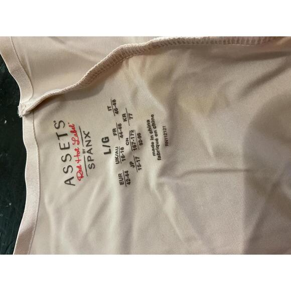 Assets Spanx Light Beige Women's Shapewear Bodysuit with Adjustable Straps - Picture 5 of 13